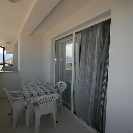Apartments Mare I Baska  Luaran gambar