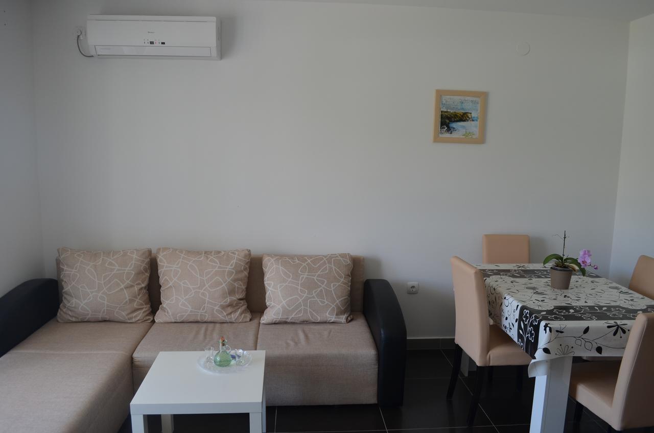 Apartments Mare I Baska  Luaran gambar
